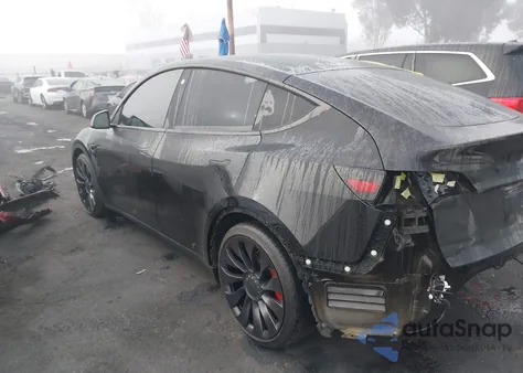 2022 Tesla Model Y Performance Dual Motor All-Wheel Drive from USA, damaged, VIN 7SAYGDEF6NF397776